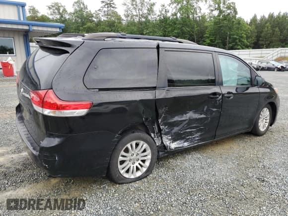 ✅ 2012 Toyota Sienna XLE AAS • VIN: 5TDYK3DC5CS219878 • Лот: 58422305. Опубликован ранее на Copart с пробегом 152 946 миль. Бесплатный доступ к архиву аукционных продаж из США и подробный отчёт об истории автомобиля на DreamBid. Изображение 3.