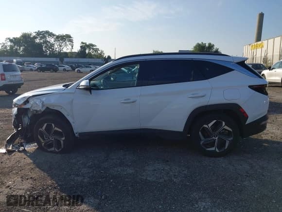 ✅ 2023 Hyundai Tucson Limited • VIN: KM8JFDA28PU105491 • Lot: 42844210. Wystawiony na IAAI z przebiegiem 13 821 mil. Bezpłatny archiwum sprzedaży aukcyjnych z USA i szczegółowy raport historii pojazdu na DreamBid. Zdjęcie 14.