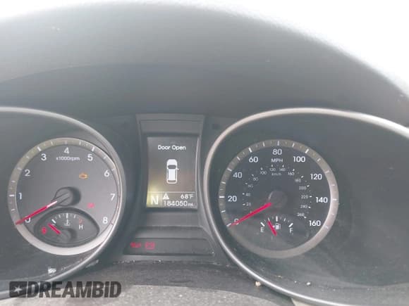 ✅ 2014 Hyundai Santa Fe • VIN: 5XYZUDLB4EG154146 • Lot: 43234913. Listed on IAAI with 184,050 mi. Free auction sales archive from the USA and detailed vehicle history report at DreamBid. Image 7.