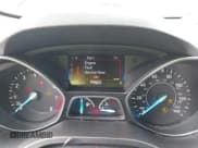 ✅ 2019 Ford Escape SE • VIN: 1FMCU0GD2KUB23252 • Lot: 43727305. Wystawiony na IAAI z przebiegiem 163 721 mil. Bezpłatny archiwum sprzedaży aukcyjnych z USA i szczegółowy raport historii pojazdu na DreamBid. Zdjęcie 7.