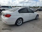 ✅ 2015 BMW 3 Series 328i • VIN: WBA3A5C50FF607985 • Lot: 86839955. Wystawiony na Copart z przebiegiem 88 815 mil. Bezpłatny archiwum sprzedaży aukcyjnych z USA i szczegółowy raport historii pojazdu na DreamBid. Zdjęcie 3.