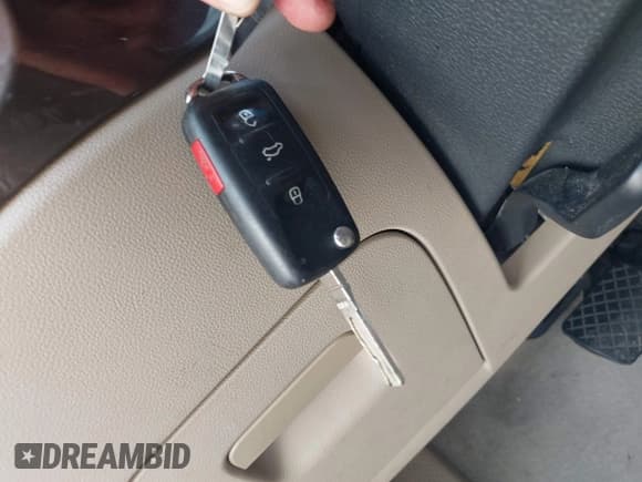 ✅ 2014 Volkswagen Beetle 1.8T • VIN: 3VWJ07AT2EM664064 • Lot: 43036687. Listed on IAAI with 112,000 mi. Free auction sales archive from the USA and detailed vehicle history report at DreamBid. Image 11.