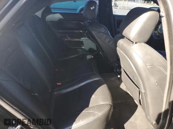 ✅ 2015 Jaguar XJ • VIN: SAJWA1CZ7F8V86845 • Лот: 90777925. Опубликован ранее на Copart с пробегом 61 195 миль. Бесплатный доступ к архиву аукционных продаж из США и подробный отчёт об истории автомобиля на DreamBid. Изображение 10.