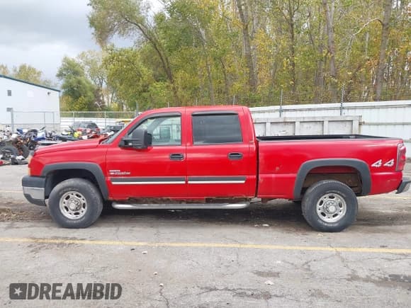 ✅ 2006 Chevrolet Silverado 2500HD LT3 • VIN: 1GCHK23D26F168025 • Лот: 43477023. Опубликован ранее на IAAI с пробегом 315 243 миль. Бесплатный доступ к архиву аукционных продаж из США и подробный отчёт об истории автомобиля на DreamBid. Изображение 14.