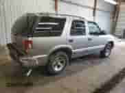 1999 Chevrolet Blazer Trailblazer with VIN 1GNCS13W0X2149074, listed as a Copart auction lot 43612655 with 194,497 mi miles and Salvage title. Bid and sale history available at DreamBid. Image 3.