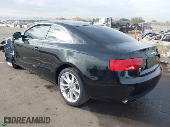 ✅ 2013 Audi A5 Prestige • VIN: WAUVFAFR6DA001151 • Lot: 40968869. Wystawiony na IAAI z przebiegiem 70 197 mil. Bezpłatny archiwum sprzedaży aukcyjnych z USA i szczegółowy raport historii pojazdu na DreamBid. Zdjęcie 3.