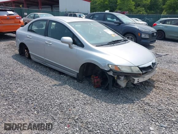 ✅ 2009 Honda Civic LX-S • VIN: 2HGFA15669H500474 • Lot: 42348274. Listed on IAAI with 203,271 mi. Free auction sales archive from the USA and detailed vehicle history report at DreamBid. Image 1.