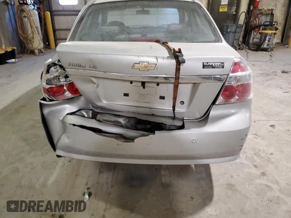 ✅ 2008 Chevrolet Aveo LS • VIN: KL1TD566X8B179441 • Lot: 88281315. Wystawiony na Copart z przebiegiem 122 403 mil. Bezpłatny archiwum sprzedaży aukcyjnych z USA i szczegółowy raport historii pojazdu na DreamBid. Zdjęcie 6.