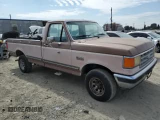 ✅ 1987 Ford F-150 • VIN: 1FTEF14Y2HPA69253 • Лот: 74633154. Опубликован ранее на Copart с пробегом 93 684 миль. Бесплатный доступ к архиву аукционных продаж из США и подробный отчёт об истории автомобиля на DreamBid. Изображение 4.