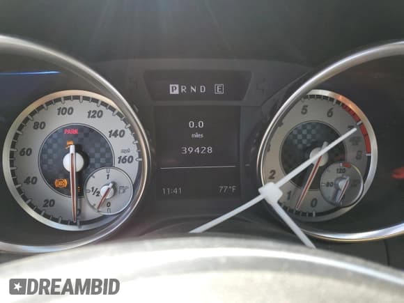 ✅ 2012 Mercedes-Benz SLK 350 • VIN: WDDPK5HA5CF031979 • Lot: 55432335. Wystawiony na Copart z przebiegiem 39 428 mil. Bezpłatny archiwum sprzedaży aukcyjnych z USA i szczegółowy raport historii pojazdu na DreamBid. Zdjęcie 9.