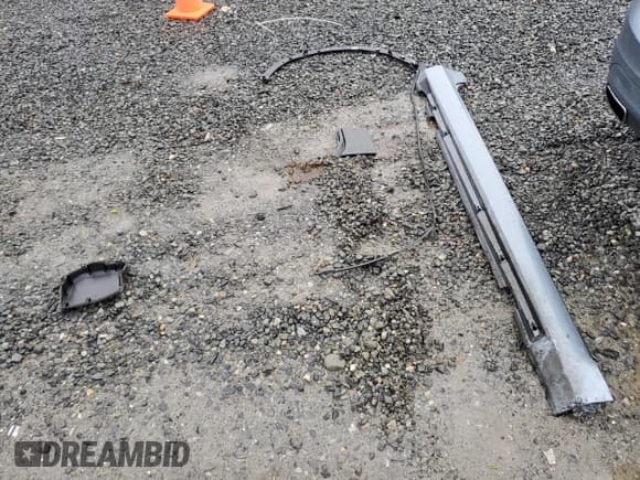 ✅ 2017 Volvo V60 T5 Drive-E • VIN: YV140MEJ0H1352909 • Лот: 50656645. Опубликован ранее на Copart с пробегом 128 380 миль. Бесплатный доступ к архиву аукционных продаж из США и подробный отчёт об истории автомобиля на DreamBid. Изображение 12.