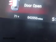 ✅ 2019 Honda CR-V Touring • VIN: 2HKRW1H94KH502563 • Lot: 43573536. Listed on IAAI with 42,050 mi. Free auction sales archive from the USA and detailed vehicle history report at DreamBid. Image 15.