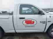 2022 Ram 1500 Tradesman с VIN 3C6JR6AT9NG210824, выставлен на аукционе IAAI как лот 42161290 с пробегом 61 371 миль миль и . История ставок и продаж доступна на DreamBid. Изображение 14.