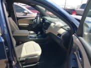 ✅ 2023 Chevrolet Traverse LS • VIN: 1GNERFKW3PJ171353 • Lot: 43230525. Wystawiony na IAAI z przebiegiem 47 401 mil. Bezpłatny archiwum sprzedaży aukcyjnych z USA i szczegółowy raport historii pojazdu na DreamBid. Zdjęcie 5.