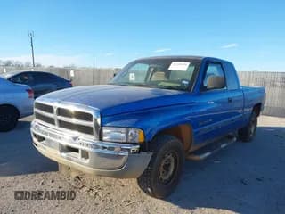 ✅ 1998 Dodge 1500 • VIN: 1B7HC13Y6WJ209344 • Lot: 42348713. Wystawiony na IAAI z przebiegiem 394 707 mil. Bezpłatny archiwum sprzedaży aukcyjnych z USA i szczegółowy raport historii pojazdu na DreamBid. Zdjęcie 2.