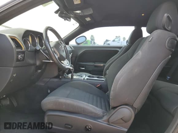 ✅ 2013 Dodge Challenger SXT Plus • VIN: 2C3CDYAG8DH724987 • Lot: 74142464. Listed on Copart with 183,948 mi. Free auction sales archive from the USA and detailed vehicle history report at DreamBid. Image 7.