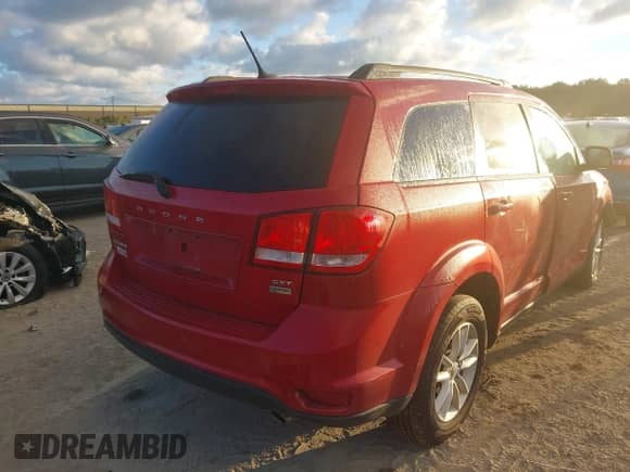 2015 Dodge Journey SXT z VIN 3C4PDCBG5FT669018, wystawiony jako IAAI lot #43447627 z przebiegiem 149 818 mil mil oraz . Historia ofert i sprzedaży dostępna na DreamBid. Obrazek 4.
