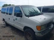 ✅ 2006 Ford Econoline Passenger XL • VIN: 1FBNE31L46HA02530 • Lot: 43173565. Wystawiony na IAAI z przebiegiem 74 585 mil. Bezpłatny archiwum sprzedaży aukcyjnych z USA i szczegółowy raport historii pojazdu na DreamBid. Zdjęcie 1.