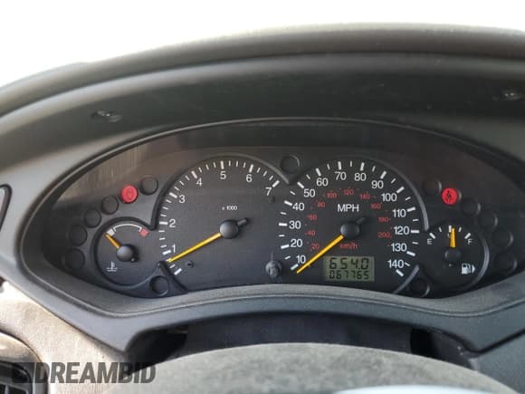 ✅ 2000 Ford Focus ZX3 • VIN: 3FAFP3139YR130151 • Lot: 80624055. Wystawiony na Copart z przebiegiem 67 765 mil. Bezpłatny archiwum sprzedaży aukcyjnych z USA i szczegółowy raport historii pojazdu na DreamBid. Zdjęcie 9.