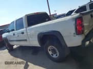 ✅ 2005 Chevrolet Silverado 2500HD LT • VIN: 1GCHC23U15F901726 • Lot: 43723341. Wystawiony na IAAI z przebiegiem 191 495 mil. Bezpłatny archiwum sprzedaży aukcyjnych z USA i szczegółowy raport historii pojazdu na DreamBid. Zdjęcie 14.