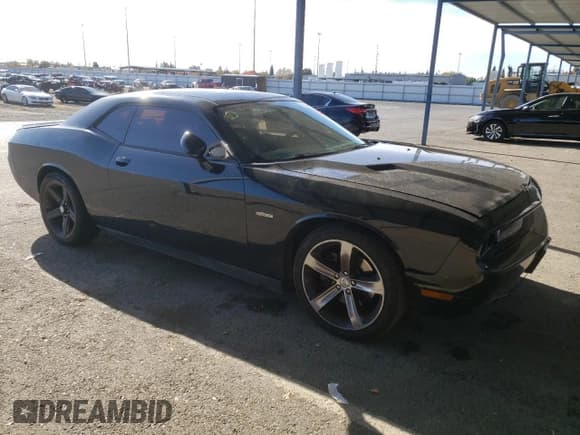 ✅ 2014 Dodge Challenger R/T 100th Anniversary Appearance • VIN: 2C3CDYBT6EH247232 • Lot: 81187114. Wystawiony na Copart z przebiegiem 129 942 mil. Bezpłatny archiwum sprzedaży aukcyjnych z USA i szczegółowy raport historii pojazdu na DreamBid. Zdjęcie 4.