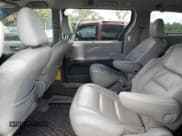 ✅ 2015 Toyota Sienna XLE • VIN: 5TDYK3DC3FS534022 • Lot: 69265155. Wystawiony na Copart z przebiegiem 112 284 mil. Bezpłatny archiwum sprzedaży aukcyjnych z USA i szczegółowy raport historii pojazdu na DreamBid. Zdjęcie 11.