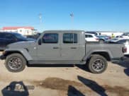 ✅ 2021 Jeep Gladiator Overland • VIN: 1C6HJTFG0ML507773 • Lot: 41617970. Wystawiony na IAAI z przebiegiem 95 816 mil. Bezpłatny archiwum sprzedaży aukcyjnych z USA i szczegółowy raport historii pojazdu na DreamBid. Zdjęcie 14.