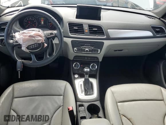 ✅ 2015 Audi Q3 Premium Plus • VIN: WA1BFCFS1FR012786 • Лот: 63251325. Опубликован ранее на Copart с пробегом 91 607 миль. Бесплатный доступ к архиву аукционных продаж из США и подробный отчёт об истории автомобиля на DreamBid. Изображение 8.