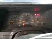 1998 Chevrolet Suburban с VIN 1GNEC16R5WJ361307, выставлен на аукционе Copart как лот 85717335 с пробегом 29 147 миль миль и Списание • Salvage title. История ставок и продаж доступна на DreamBid. Изображение 9.