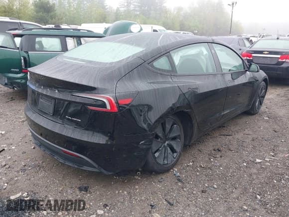 ✅ 2025 Tesla Model 3 Long Range • VIN: 5YJ3E1EB1SF919105 • Lot: 42188982. Wystawiony na IAAI z przebiegiem 6 293 mil. Bezpłatny archiwum sprzedaży aukcyjnych z USA i szczegółowy raport historii pojazdu na DreamBid. Zdjęcie 4.