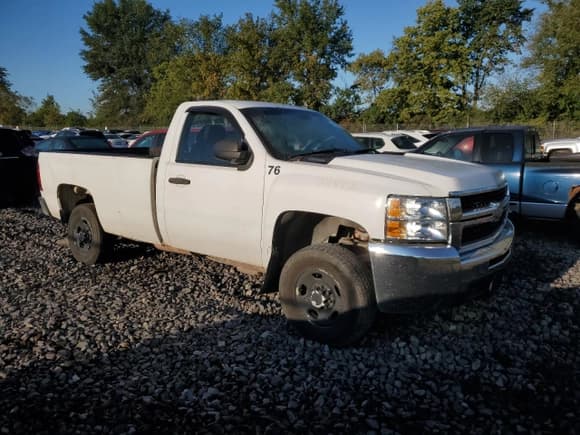✅ 2007 Chevrolet Silverado 2500HD Work Truck • VIN: 1GCHC24K67E539771 • Lot: 71622395. Wystawiony na Copart z przebiegiem 160 011 mil. Bezpłatny archiwum sprzedaży aukcyjnych z USA i szczegółowy raport historii pojazdu na DreamBid. Zdjęcie 4.