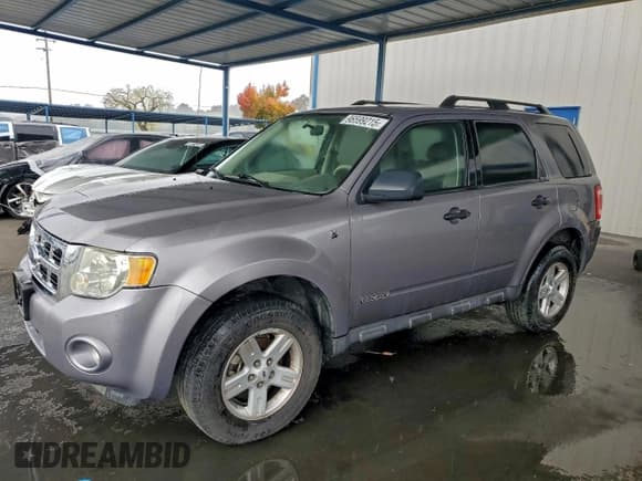 ✅ 2008 Ford Escape Hybrid • VIN: 1FMCU49H78KE64724 • Lot: 96599215. Wystawiony na Copart z przebiegiem 225 681 mil. Bezpłatny archiwum sprzedaży aukcyjnych z USA i szczegółowy raport historii pojazdu na DreamBid. Zdjęcie 1.