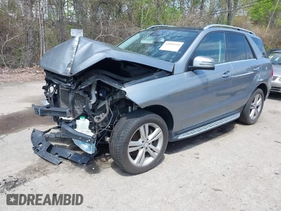 ✅ 2016 Mercedes-Benz GLE 350 • VIN: 4JGDA5HB4GA624871 • Lot: 42080510. Wystawiony na IAAI z przebiegiem 117 533 mil. Bezpłatny archiwum sprzedaży aukcyjnych z USA i szczegółowy raport historii pojazdu na DreamBid. Zdjęcie 2.