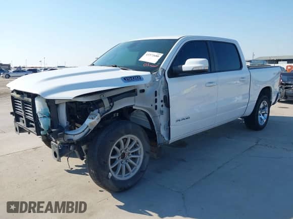 2021 Ram 1500 Lone Star z VIN 1C6SRFFT2MN587479, wystawiony jako IAAI lot #43372680 z przebiegiem 82 917 mil mil oraz . Historia ofert i sprzedaży dostępna na DreamBid. Obrazek 19.