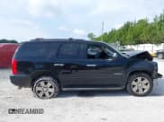 ✅ 2011 GMC Yukon SLT • VIN: 1GKS1CE00BR178946 • Lot: 42538923. Wystawiony na IAAI z przebiegiem 327 843 mil. Bezpłatny archiwum sprzedaży aukcyjnych z USA i szczegółowy raport historii pojazdu na DreamBid. Zdjęcie 13.