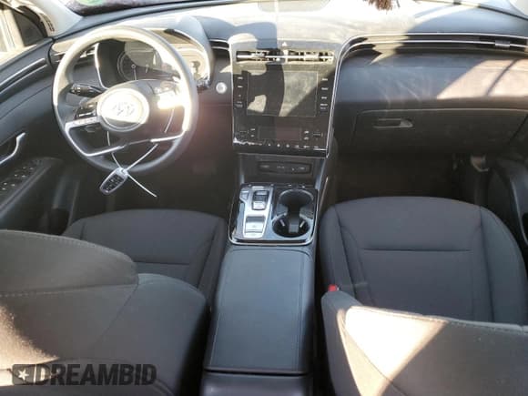 ✅ 2023 Hyundai Tucson Blue • VIN: KM8JBCA16PU109861 • Lot: 82776953. Wystawiony na Copart z przebiegiem 19 051 mil. Bezpłatny archiwum sprzedaży aukcyjnych z USA i szczegółowy raport historii pojazdu na DreamBid. Zdjęcie 8.