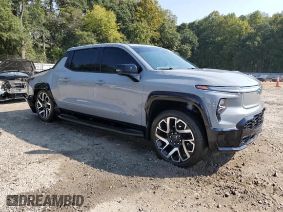 ✅ 2025 Chevrolet Silverado 1500 • VIN: 1GC402EL6SU406523 • Лот: 81186035. Опубликован ранее на Copart с пробегом 10 538 миль. Бесплатный доступ к архиву аукционных продаж из США и подробный отчёт об истории автомобиля на DreamBid. Изображение 4.