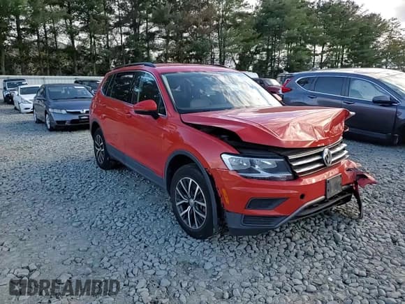 ✅ 2019 Volkswagen Tiguan SE • VIN: 3VV2B7AX8KM135509 • Lot: 86235465. Listed on Copart with 82,331 mi. Free auction sales archive from the USA and detailed vehicle history report at DreamBid. Image 14.