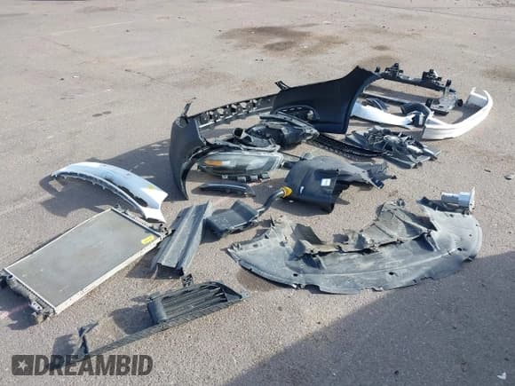 ✅ 2015 Dodge Dart SXT • VIN: 1C3CDFBB9FD320409 • Lot: 43431368. Wystawiony na IAAI z przebiegiem 100 950 mil. Bezpłatny archiwum sprzedaży aukcyjnych z USA i szczegółowy raport historii pojazdu na DreamBid. Zdjęcie 12.