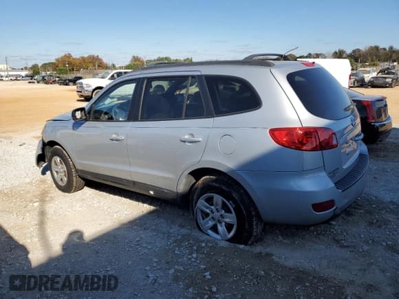 ✅ 2009 Hyundai Santa Fe GLS • VIN: 5NMSG13D79H273779 • Lot: 81717654. Listed on Copart with 110,011 mi. Free auction sales archive from the USA and detailed vehicle history report at DreamBid. Image 2.