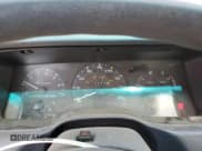 ✅ 1992 Mercury Sable • VIN: 1MECM53U3NG651729 • Lot: 65639255. Wystawiony na Copart z przebiegiem 26 842 mil. Bezpłatny archiwum sprzedaży aukcyjnych z USA i szczegółowy raport historii pojazdu na DreamBid. Zdjęcie 9.