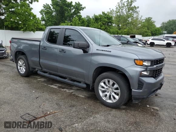 ✅ 2019 Chevrolet Silverado 1500 Custom • VIN: 1GCRYBEH9KZ335136 • Lot: 59752675. Wystawiony na Copart z przebiegiem 82 104 mil. Bezpłatny archiwum sprzedaży aukcyjnych z USA i szczegółowy raport historii pojazdu na DreamBid. Zdjęcie 4.