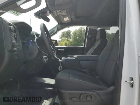 ✅ 2025 Chevrolet Silverado 1500 • VIN: 1GCUKAED1SZ217603 • Лот: 59251825. Опубликован ранее на Copart с пробегом 994 миль. Бесплатный доступ к архиву аукционных продаж из США и подробный отчёт об истории автомобиля на DreamBid. Изображение 7.