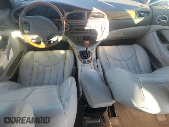 ✅ 2001 Jaguar S-Type • VIN: SAJDA01PX1GM07098 • Lot: 41998545. Wystawiony na Copart z przebiegiem 57 362 mil. Bezpłatny archiwum sprzedaży aukcyjnych z USA i szczegółowy raport historii pojazdu na DreamBid. Zdjęcie 8.