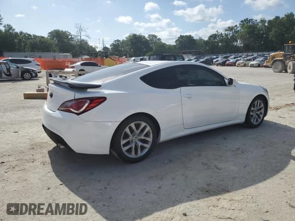 ✅ 2015 Hyundai Genesis Coupe 3.8L Base • VIN: KMHHT6KJ4FU128449 • Lot: 55292025. Wystawiony na Copart z przebiegiem 61 329 mil. Bezpłatny archiwum sprzedaży aukcyjnych z USA i szczegółowy raport historii pojazdu na DreamBid. Zdjęcie 3.