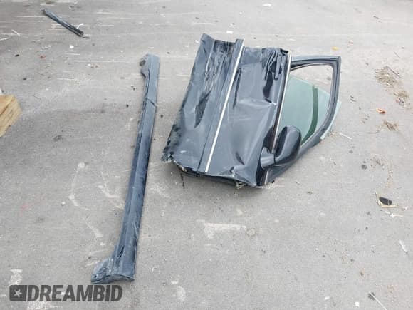 ✅ 2002 Acura RL • VIN: JH4KA965X2C002433 • Lot: 42439321. Wystawiony na IAAI z przebiegiem 175 515 mil. Bezpłatny archiwum sprzedaży aukcyjnych z USA i szczegółowy raport historii pojazdu na DreamBid. Zdjęcie 19.