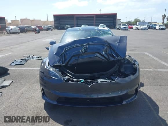 ✅ 2022 Tesla Model S • VIN: 5YJSA1E55NF483364 • Лот: 41755502. Опубликован ранее на IAAI с пробегом 19 396 миль. Бесплатный доступ к архиву аукционных продаж из США и подробный отчёт об истории автомобиля на DreamBid. Изображение 13.