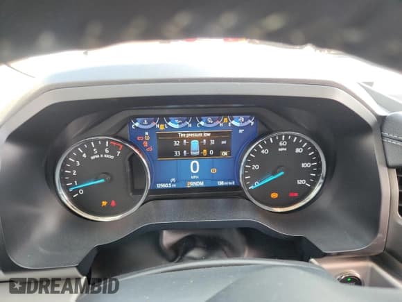 ✅ 2024 Ford Expedition XLT • VIN: 1FMJU1H8XREA78483 • Lot: 81152615. Listed on Copart with 12,560 mi. Free auction sales archive from the USA and detailed vehicle history report at DreamBid. Image 9.