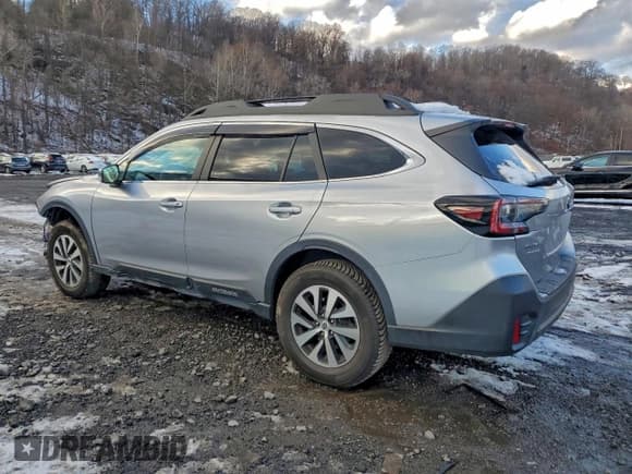 ✅ 2022 Subaru Outback Premium • VIN: 4S4BTACC0N3148422 • Lot: 95131285. Listed on Copart with 61,203 mi. Free auction sales archive from the USA and detailed vehicle history report at DreamBid. Image 2.