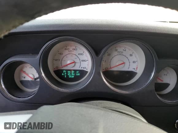 2013 Dodge Challenger SXT z VIN 2C3CDYAG8DH627871, wystawiony jako Copart lot #68657084 z przebiegiem Nie podano mil oraz Szkoda całkowita • Salvage title. Historia ofert i sprzedaży dostępna na DreamBid. Obrazek 9.